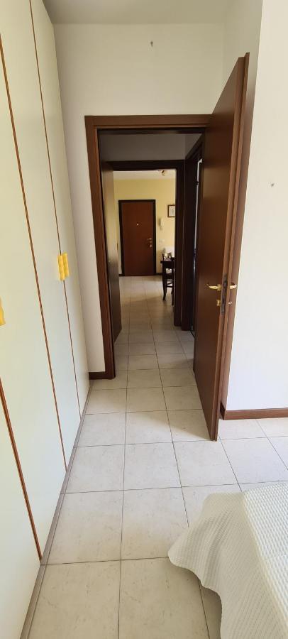 Casa Mirella - Appartamento Zona Bellagio Magreglio Exterior foto